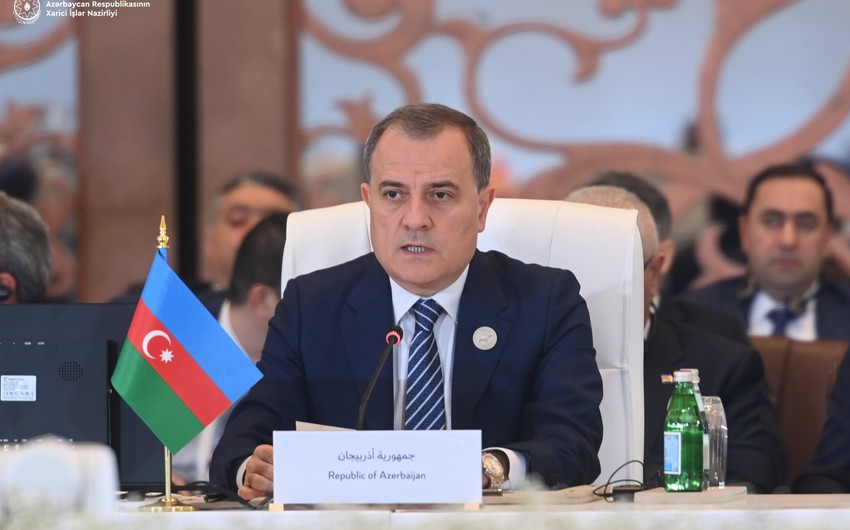Байрамов выступил на форуме в Дохе, принята декларация