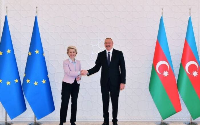 Глава ЕК Урсула фон дер Ляйен позвонила президенту Ильхаму Алиеву
