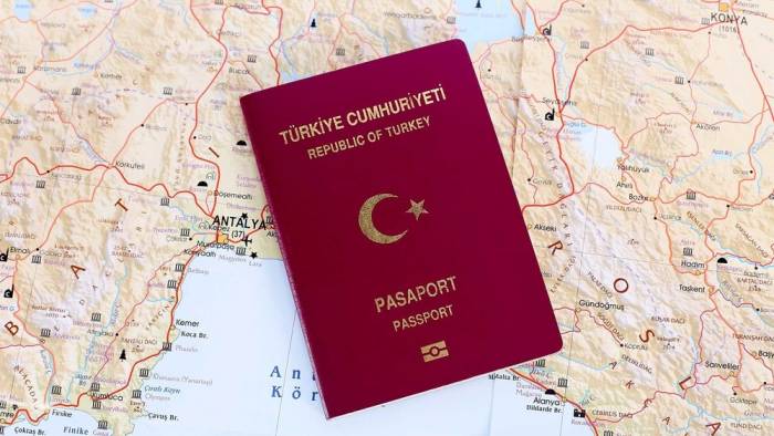Таджикистан вводит визовый режим для граждан Турции
