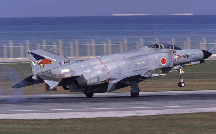 Японские истребители дважды поднимались на сопровождение военных самолетов РФ
