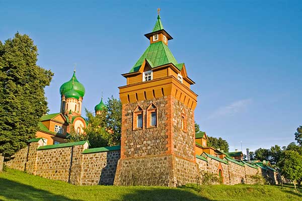 В Эстонии пригрозили закрыть православные монастыри
