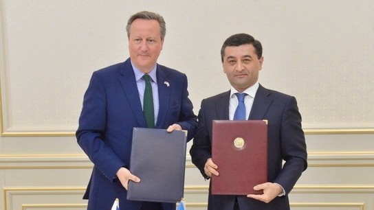 Главы МИД Узбекистана и Великобритании подписали два документа о сотрудничестве
