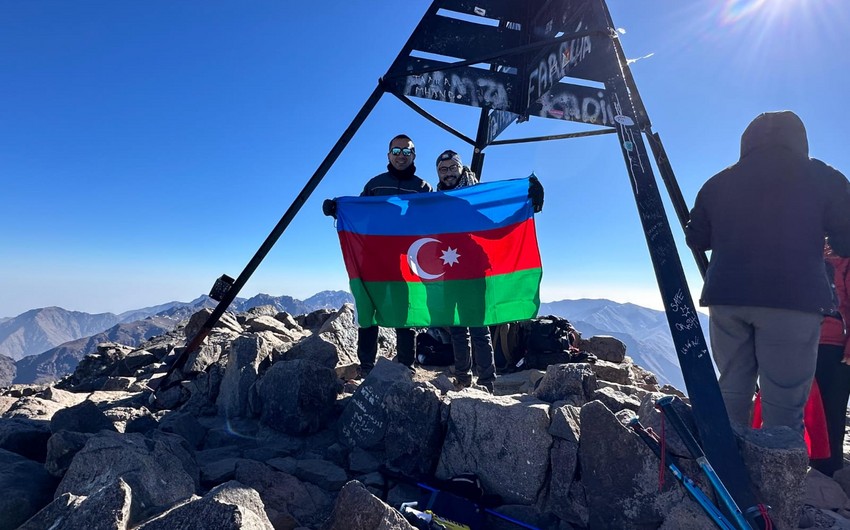 Азербайджанец покорил самую высокую вершину Марокко