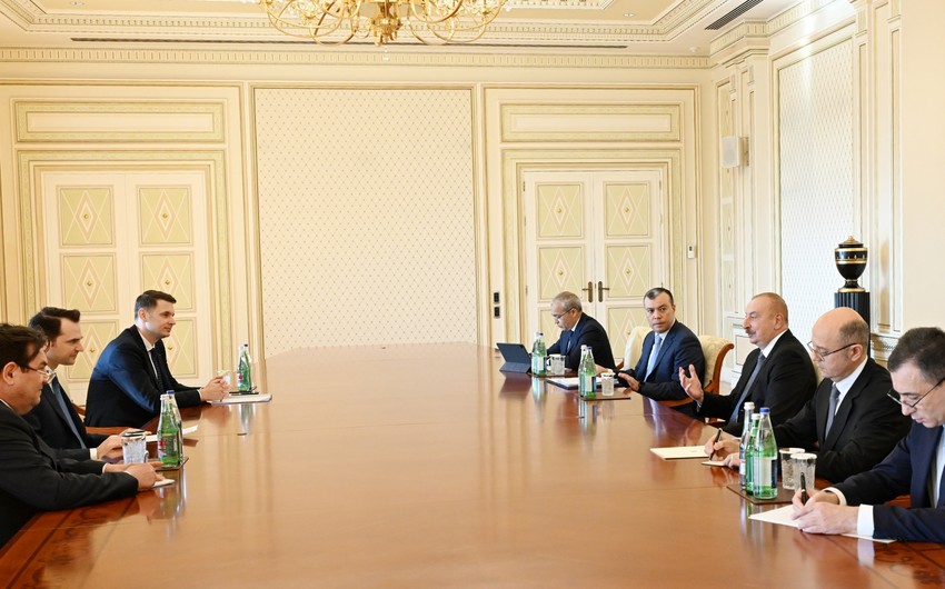 Президент Ильхам Алиев принял министра энергетики Румынии