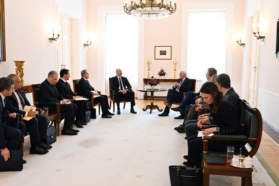 Состоялась встреча Президента Ильхама Алиева с Президентом Германии Франком-Вальтером Штайнмайером в расширенном составе 
