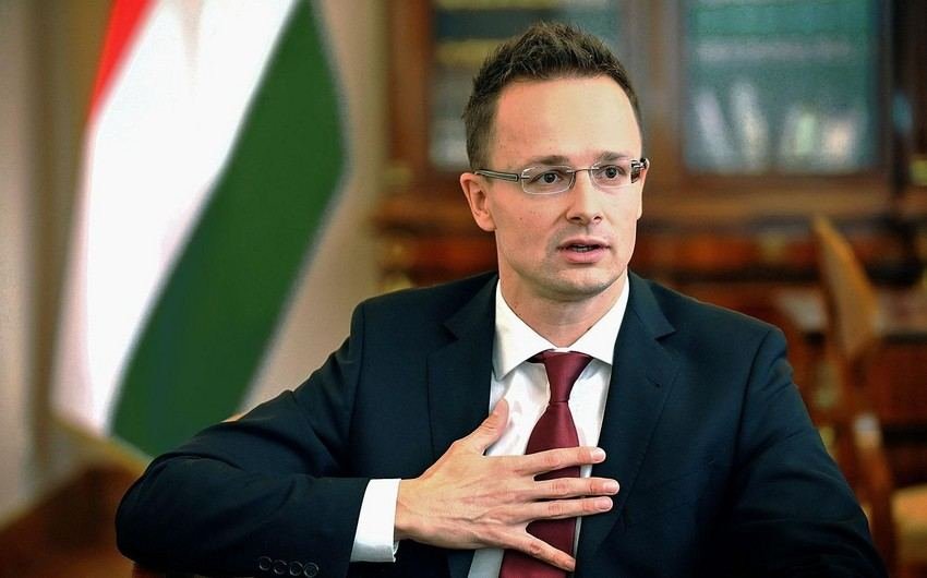 Глава МИД Венгрии Петер Сиярто едет в Баку