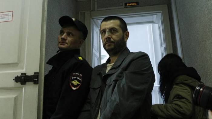 Сегодня водителю автобуса, упавшего в реку в Питере, изберут меру пресечения