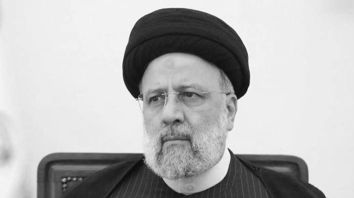 В Иране объявили пятидневный траур в связи с гибелью президента Раиси
