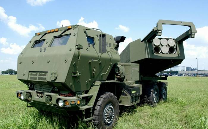 СМИ: Германия закупит у США три РСЗО HIMARS для поставки в Украину
