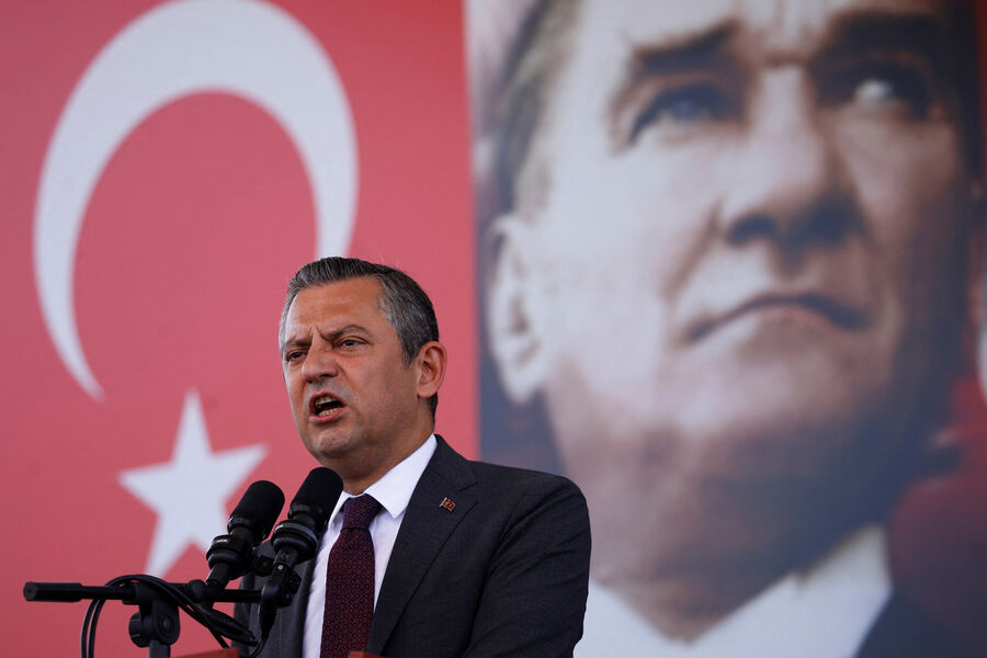 Лидер турецкой оппозиции прибудет в Россию
