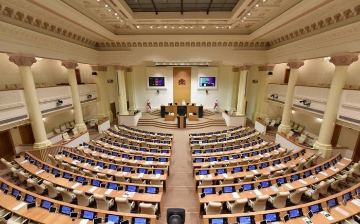 Парламент Грузии утвердил поправки в Избирательный кодекс
