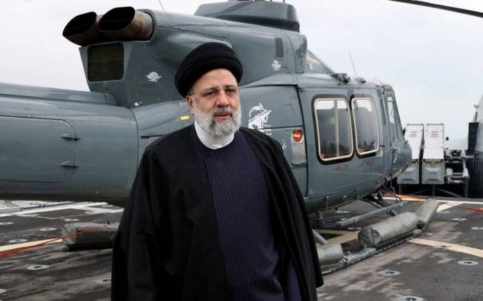 Вертолет президента Ирана совершил жесткую посадку
