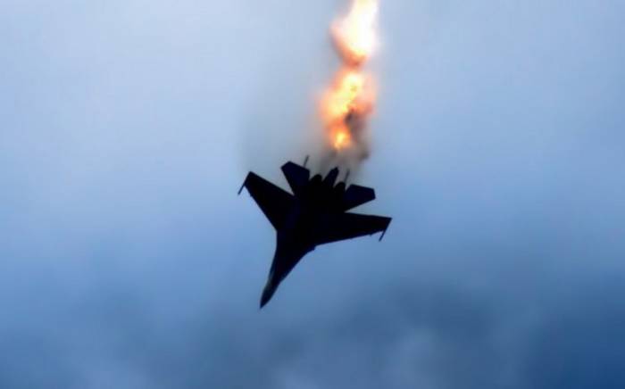В Бангладеш разбился учебный истребитель Як-130
