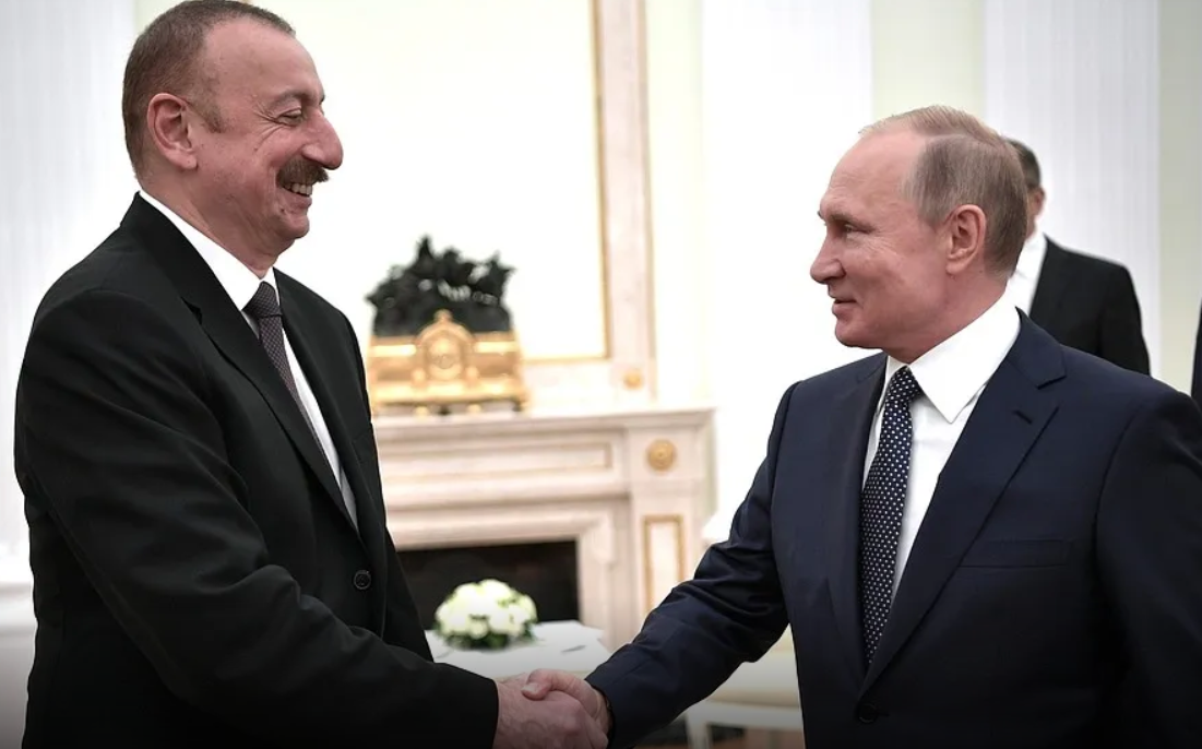 Владимир Путин поздравил Ильхама Алиева
