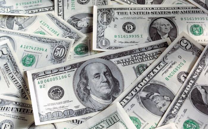 Доллару предрекли ослабление из-за санкций
