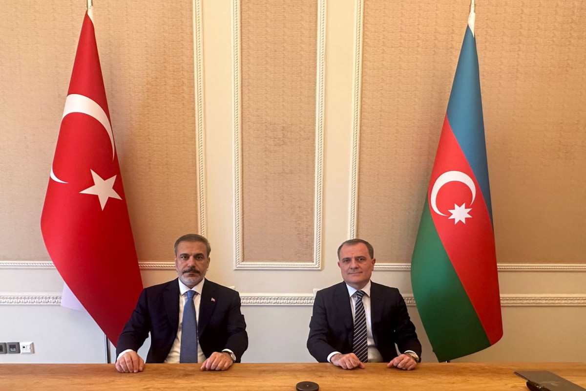 Состоялась встреча глав МИД Азербайджана и Турции