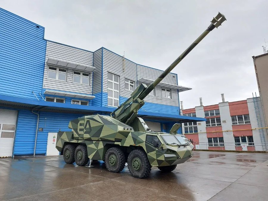 СМИ: Компания Excalibur Army поставит в Азербайджан более 70 единиц самоходных гаубиц