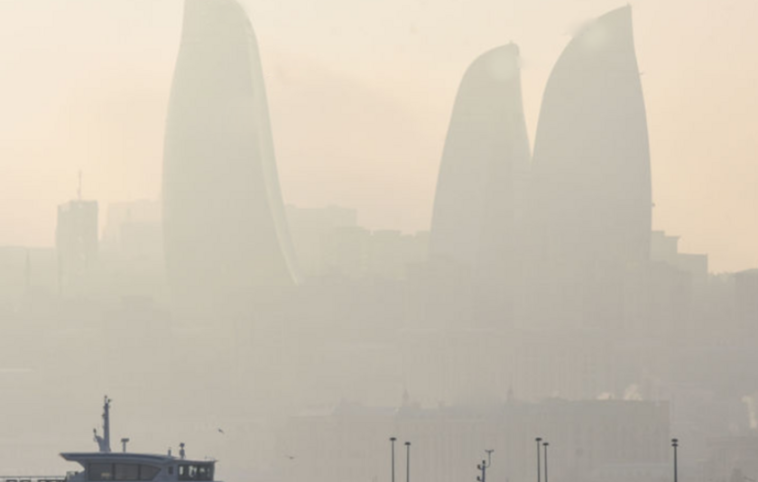 Названа причина пыльной погоды в Азербайджане