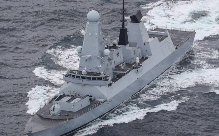 Хуситы заявили об ударах по британскому эсминцу HMS Diamond
