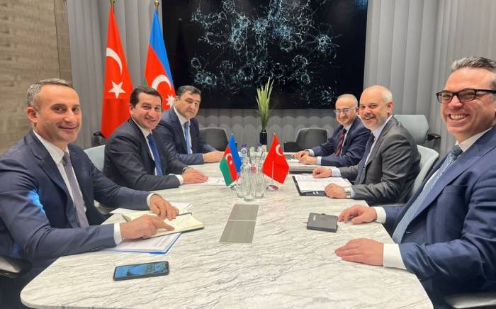 Хикмет Гаджиев обсудил региональные вопросы с коллегами из Турции и Казахстана
