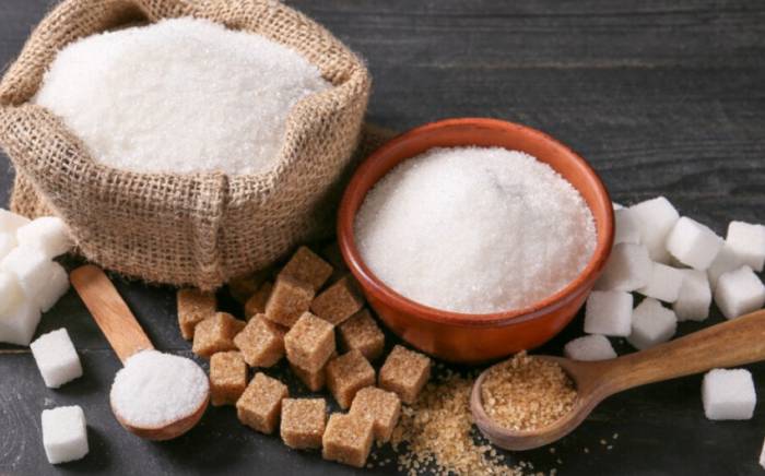 Казахстан ввел временный запрет на вывоз сахара
