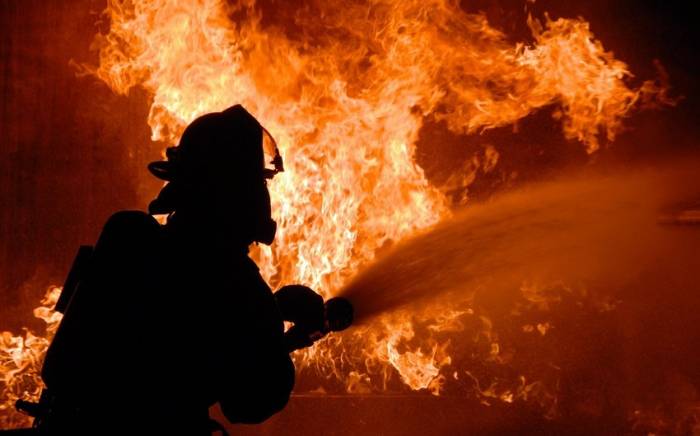 В Масазыре произошел пожар, эвакуированы 62 человека -ВИДЕО
