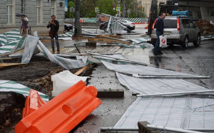 В Москве число пострадавших из-за урагана возросло до 35 человек
