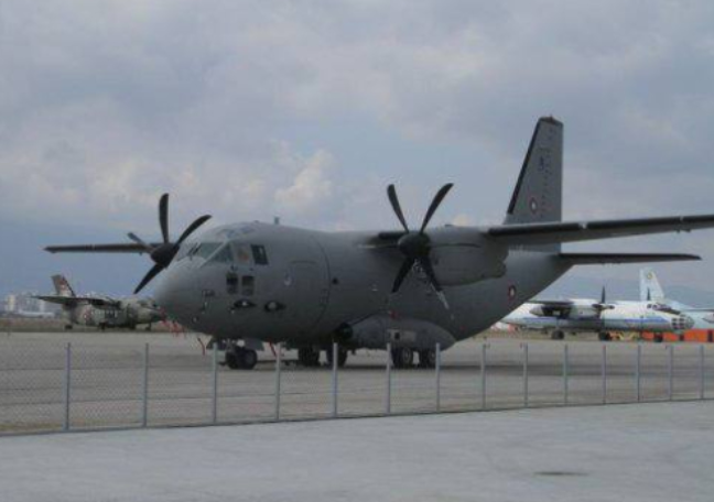 Ильхаму Алиеву представлен военно-транспортный самолет Leonardo
