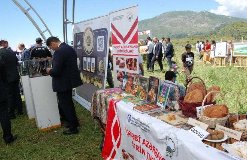 В Нахчыване прошел фестиваль иреванских сладостей
