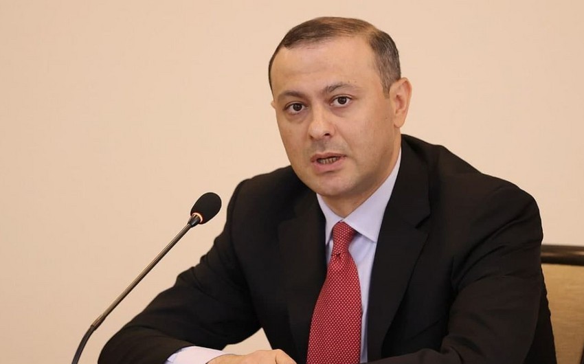 Секретарь Совбеза Армении обсудил с советником Макрона двусторонние отношения