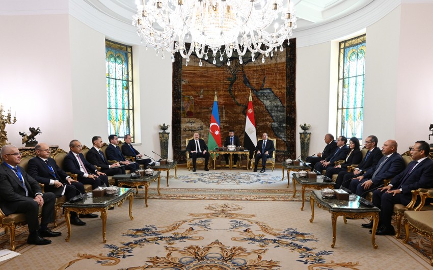 Состоялась встреча лидеров Азербайджана и Египта в расширенном составе