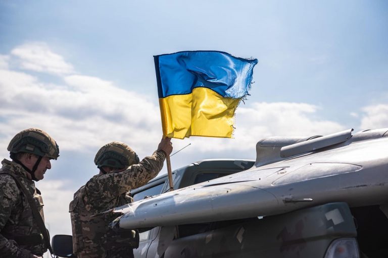 Economist: Переговоры между РФ и Украиной могут начаться в конце 2024 года