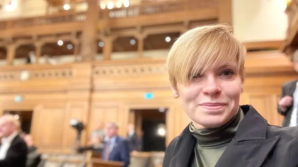 Немецкий депутат сбежала с детьми в Россию