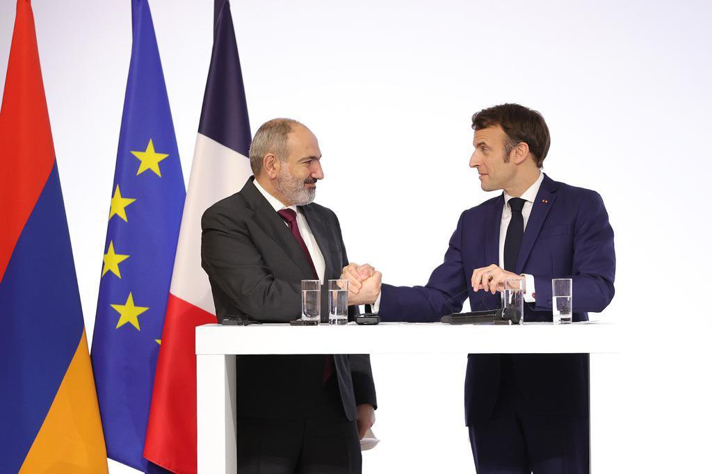 Поддержка Францией Армении: новый виток конфликта в регионе