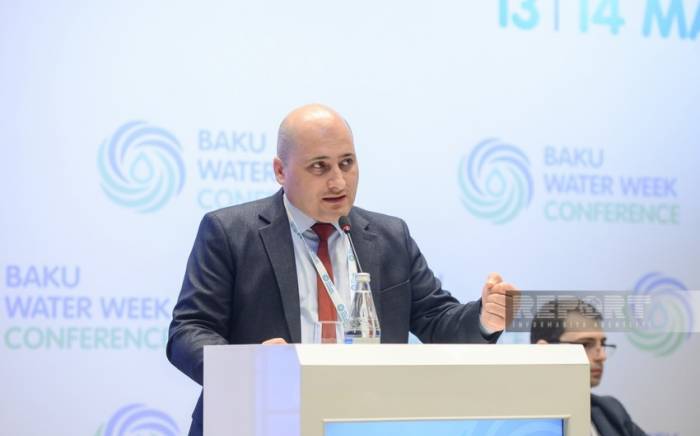 Завотделом: В Баку примерно в 2 тыс. зданий резервуары для воды не очищаются
