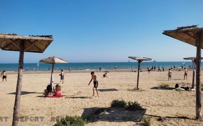 На пляжах Абшерона морская вода прогреется до 27 градусов тепла
