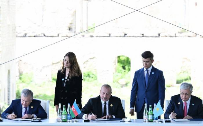 Лидеры стран-членов ОТГ подписали Карабахскую декларацию в Шуше
