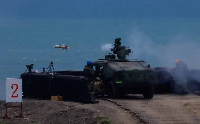 Армия Тайваня проведет учения с боевыми стрельбами на островах Цзиньмэнь
