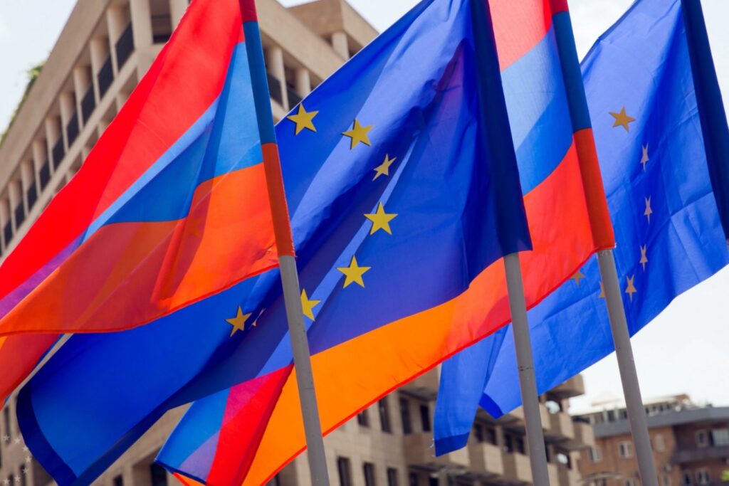 ЕС приступает к переговорам с Арменией об отмене визового режима