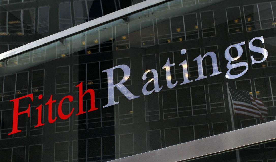 Fitch Ratings констатирует снижение чувствительности к валютному риску в Азербайджане