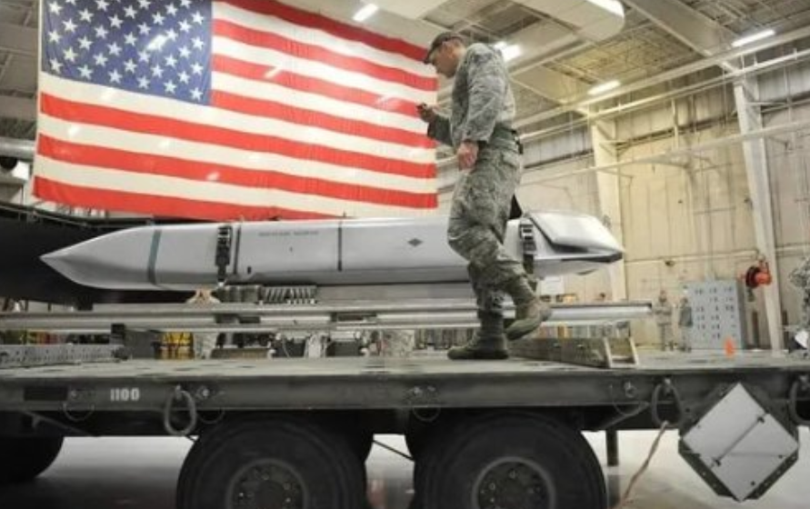 США рассекретили данные о своем ядерном оружии