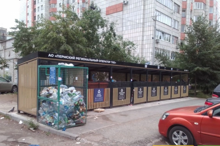 В России на мусорке нашли тело ребенка в чемодане: в убийстве подозревается его мать
