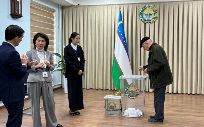 Явка избирателей на выборах в Узбекистане достигла почти 63 процентов
