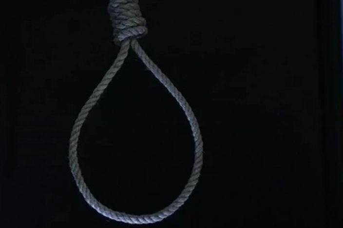 Шокирующее самоубийство в Сиязане: мужчина перерезал себе вены, а затем повесился