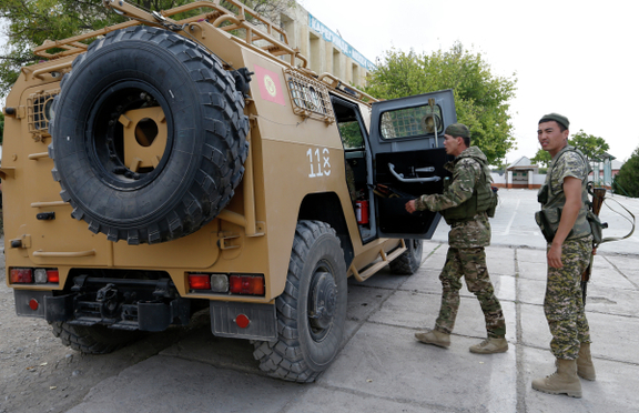 В Кыргызстане обезвредили группировку, поставлявшую оружие из США в Россию