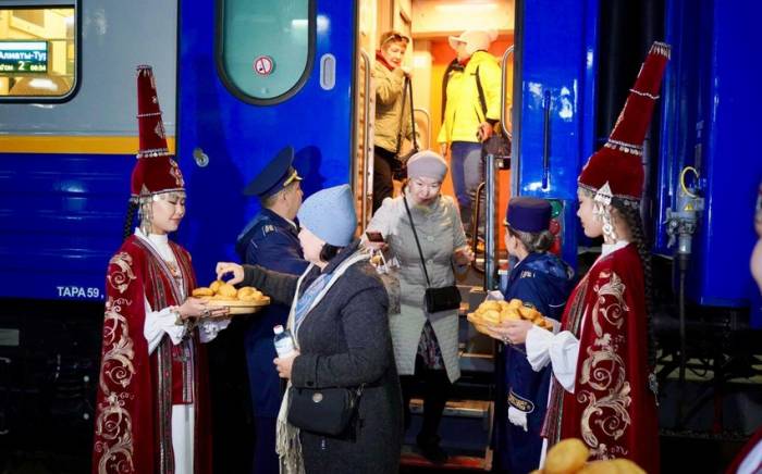 Казахстан запускает туристические поезда к празднику Новруз
