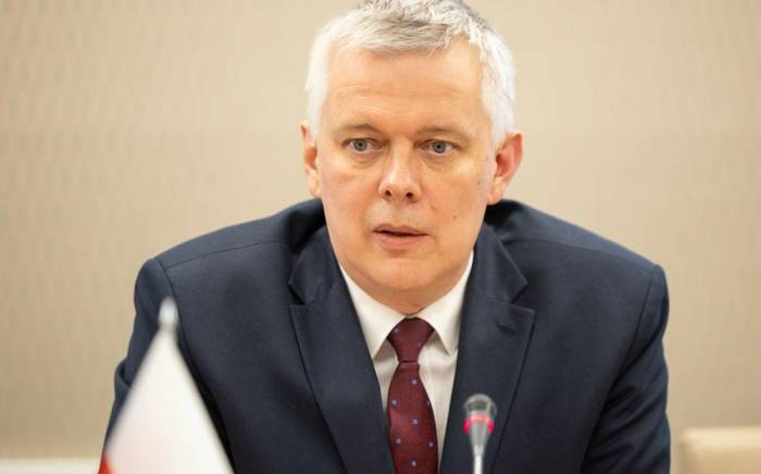 Глава МВД: Польша не будет принимать мигрантов и оплачивать штрафы ЕС
