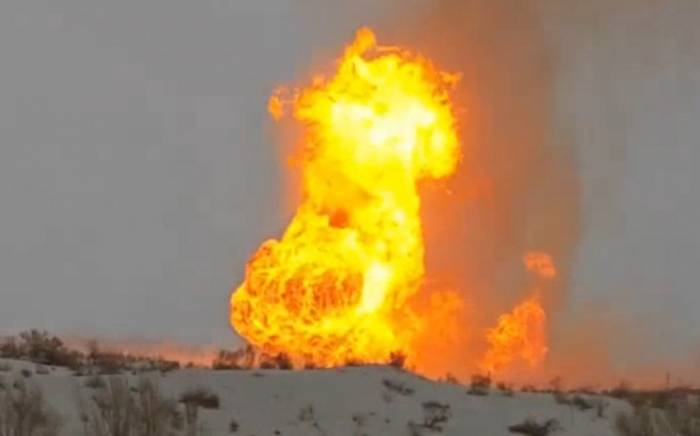 В Узбекистане произошел пожар на магистральном газопроводе
