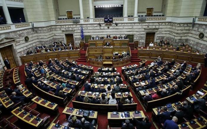Парламент Греции вновь не смог избрать президента
