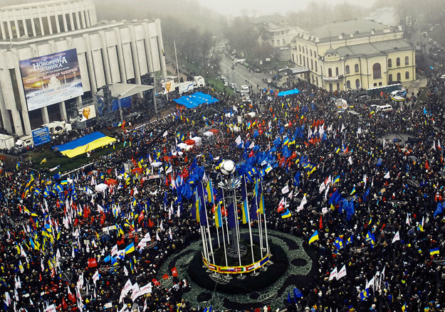В Киеве проходит митинг против заключения с США соглашения о редкоземельных металлах
